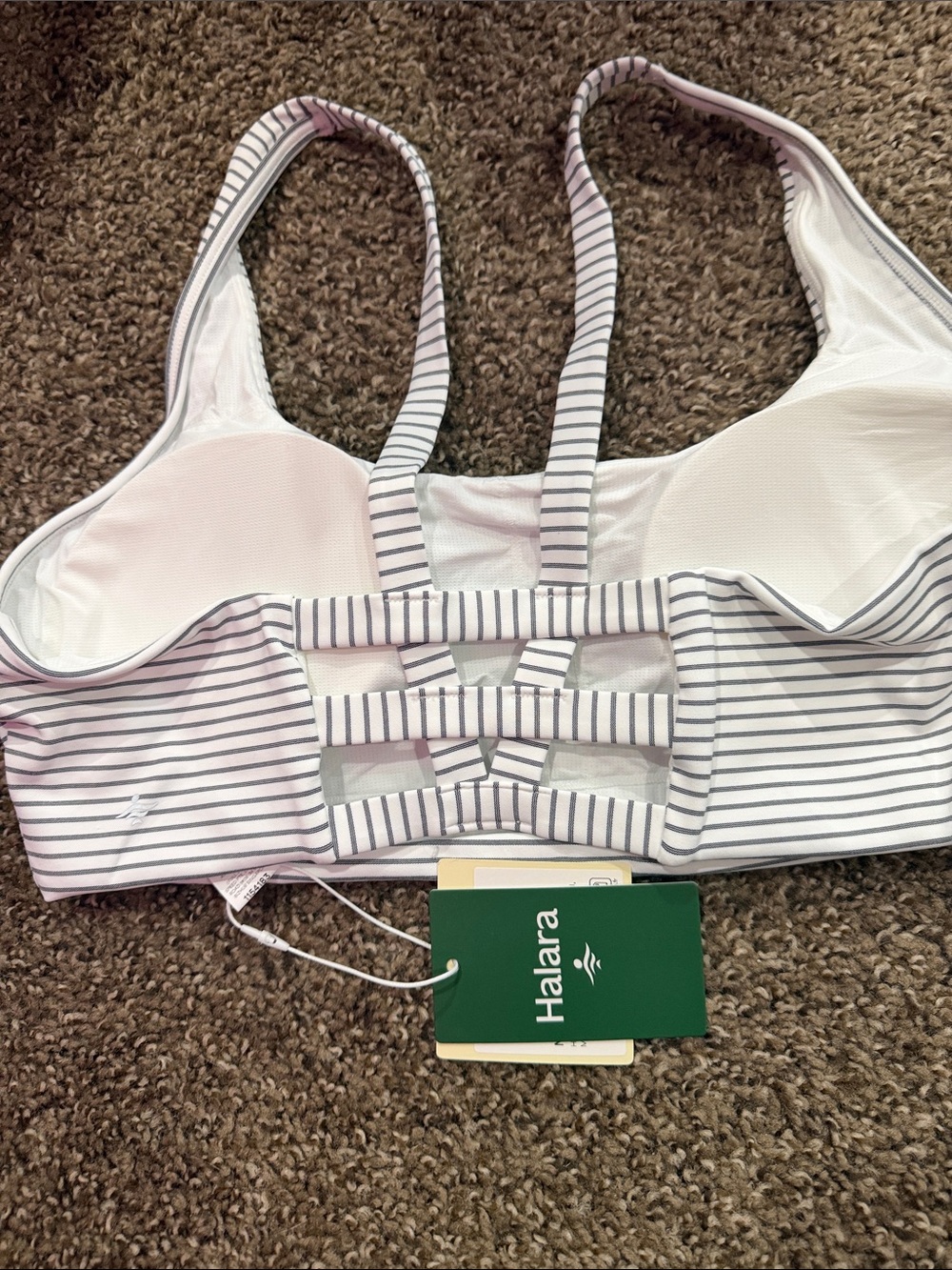 HALARA White & Light Gray Striped Ladder-Back Sports Bra